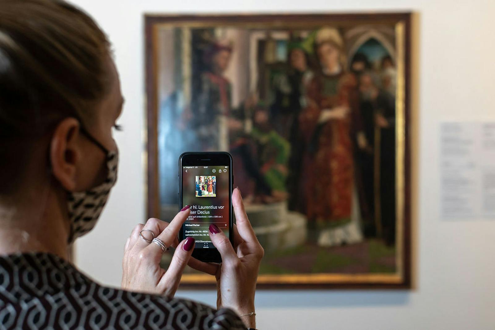 Besøker fotografere et verk i Belvedere-palasset